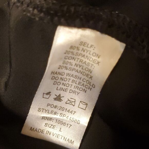 21 Saints black faux lizard skin legging pants size Small - Picture 9 of 9